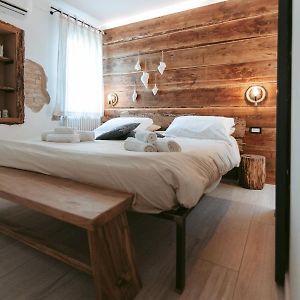 Laguna Suite B&B